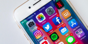 Why you need to clean up your social media feed